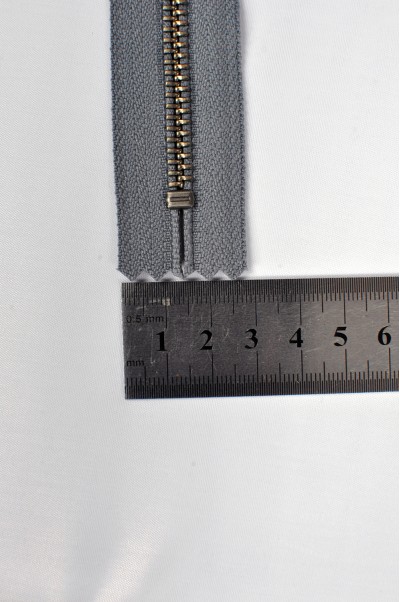 ZIP059 3號拉鏈  雙頭上下拉拉鏈   紅古銅牙拉鏈款式  密尾拉鏈  不設單獨拉鍊訂購 正面照